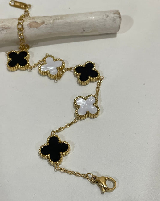 Clover Charm Elegance Bracelet - Luck In Style