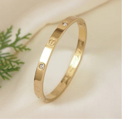 Love Bracelet - Anti Tarnish