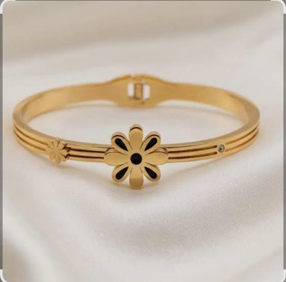 Blossom Glow Bracelet