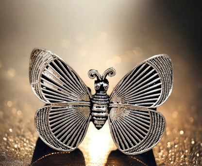 Elegant butterfly ring